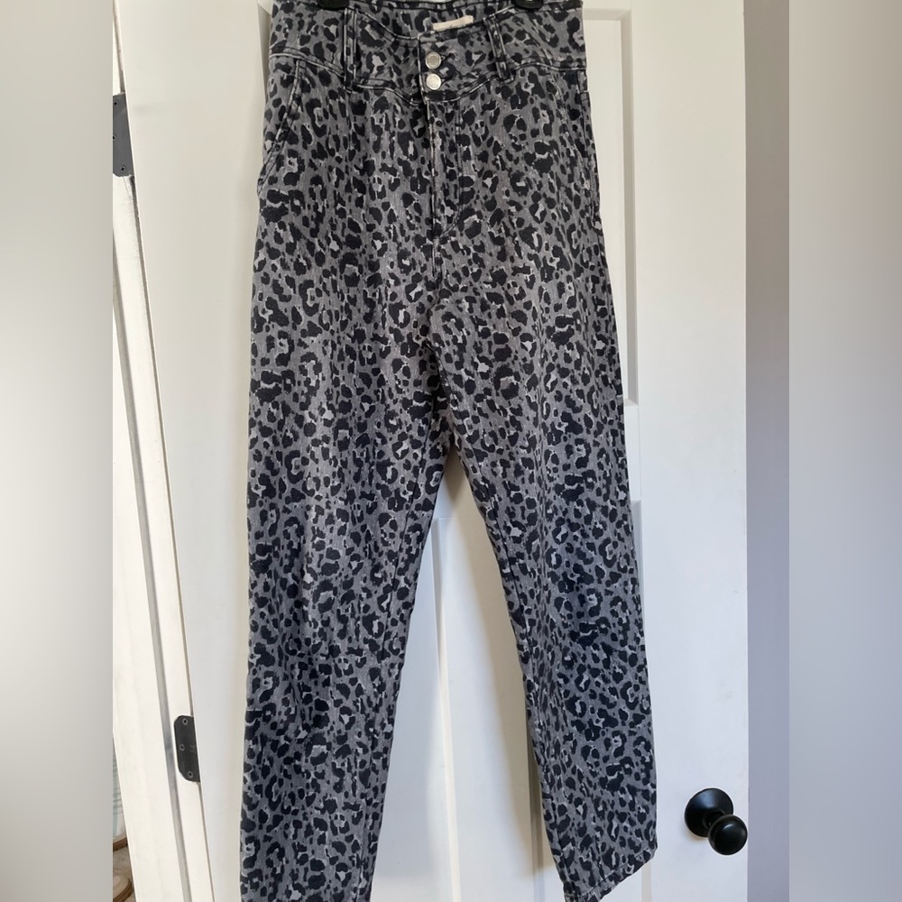 Sezane Leopard Print trouser.  Denim size 36